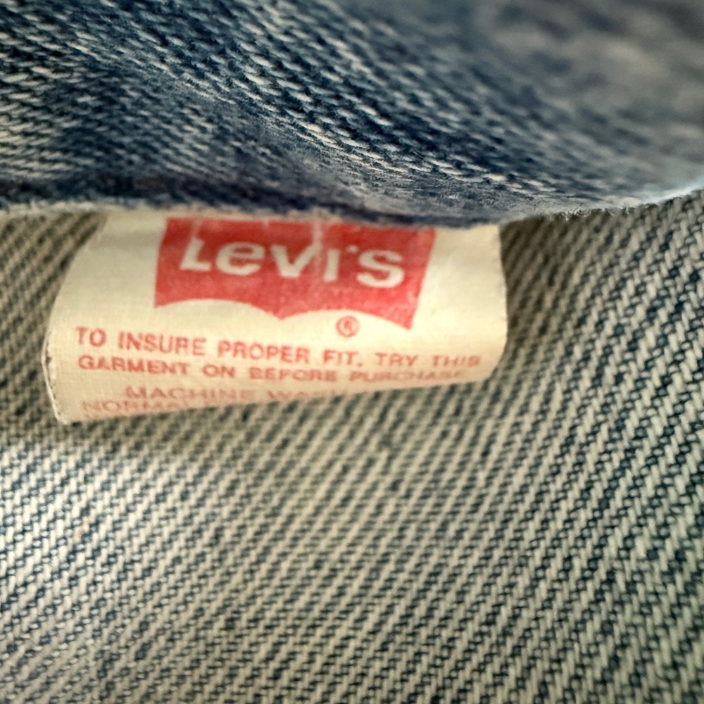 Vintage Levi’s Jean Jacket - Picture 7 of 10